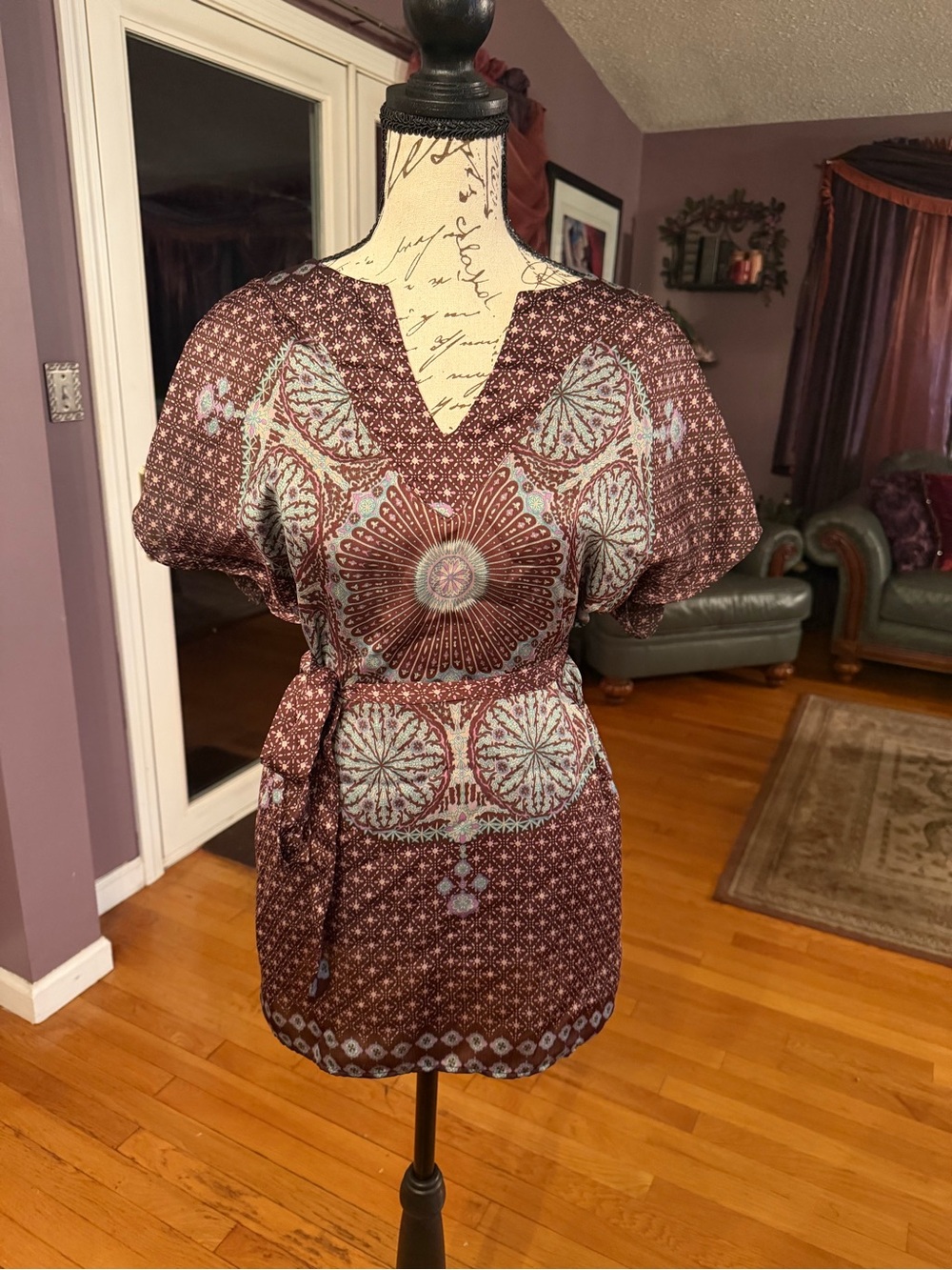 Vintage Y2K forever 21 Boho Maroon and Dusty Blue Medallion Print with Belt - Picture 4 of 6